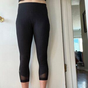 SMARTWOOL Women's Merino Sport Capri - Black - size Small